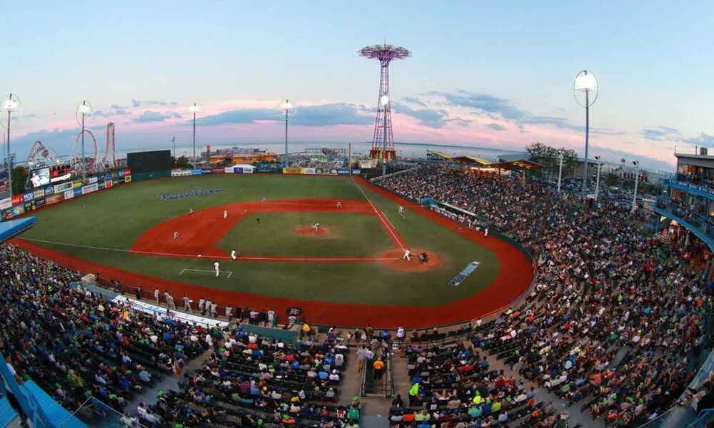 Baseball at Maimonides Park